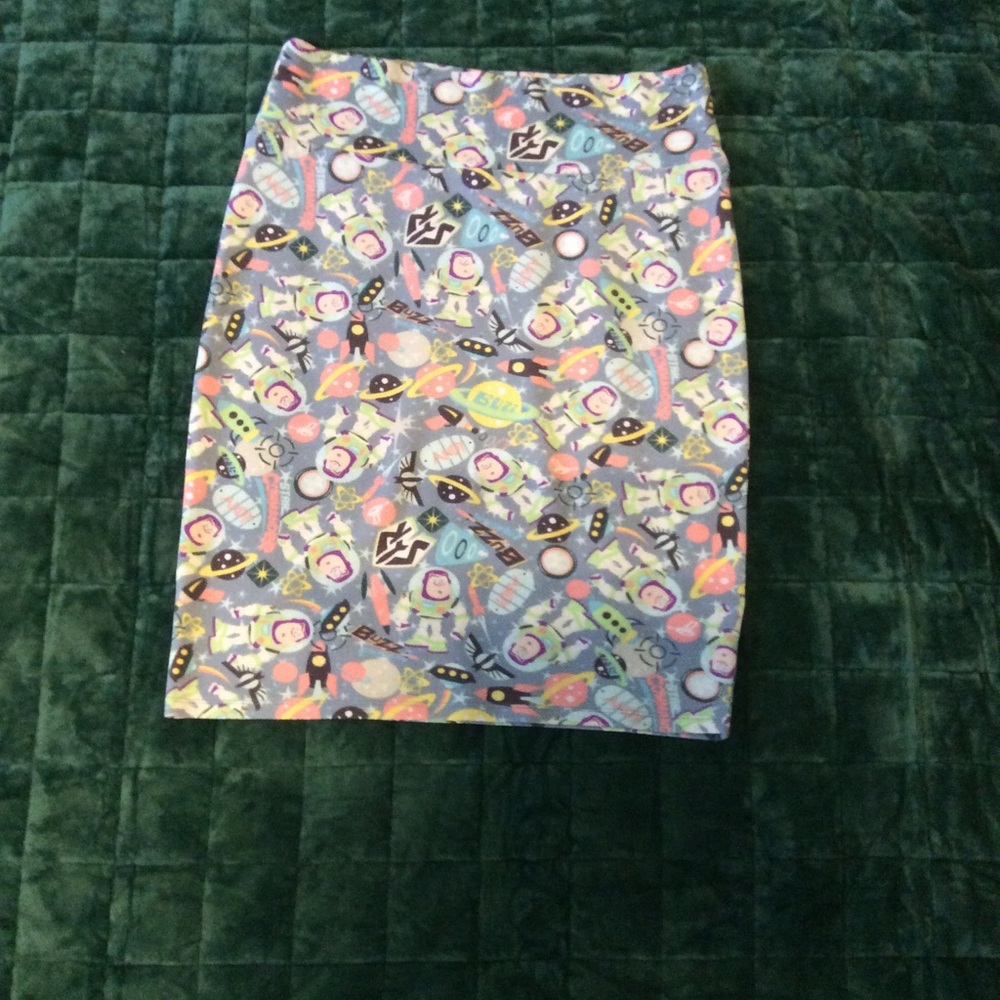 Lularoe skirt